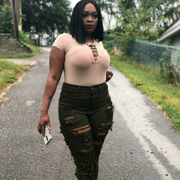 💎Taupe Lace Up Bodysuit - Picture 2 of 5